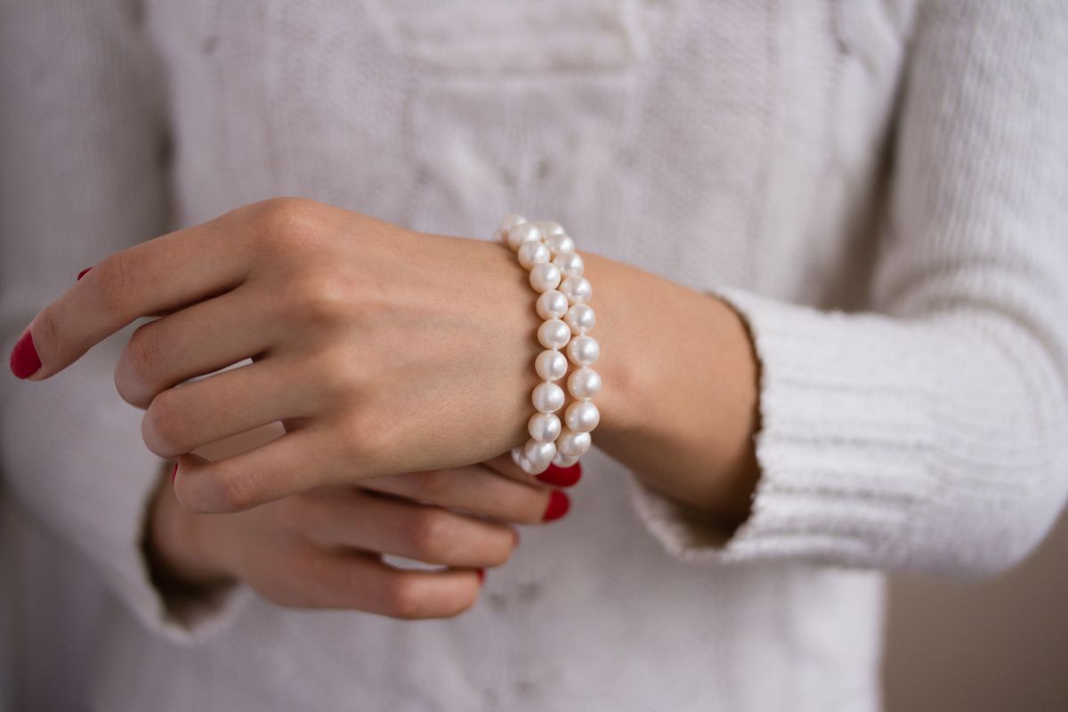 pearl bracelet